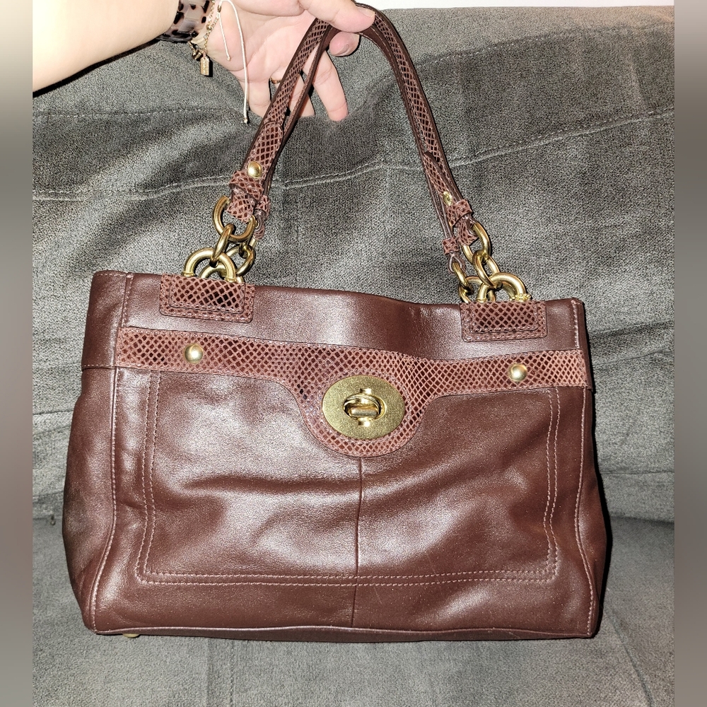 Coach Penelope Carryall Brown Turnlock Leather Purse